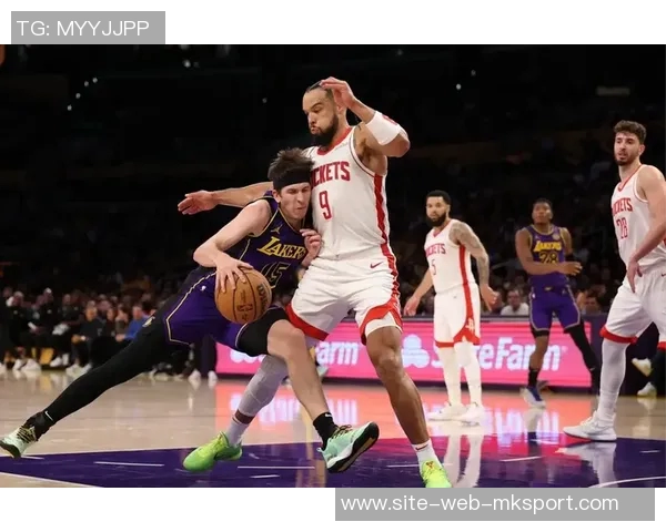 湖人是否该在里夫斯身价高峰时交易他火箭等球队或成最佳选择