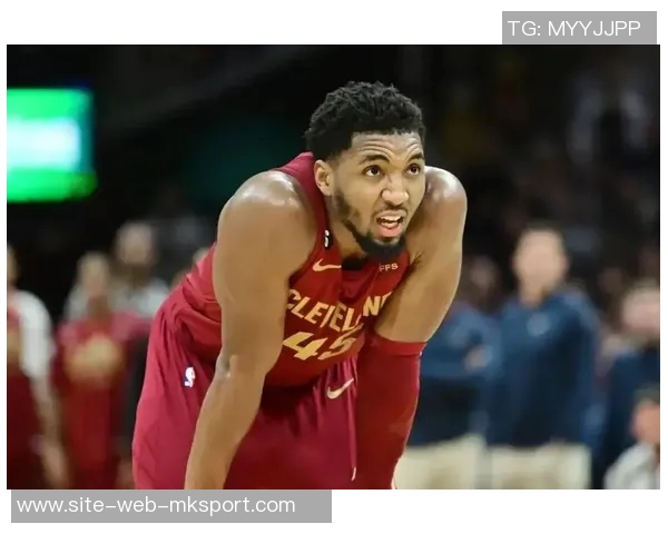 加兰表现低迷16投仅7中贡献16分1板8助2断罚球命中率惨淡正负值为负24